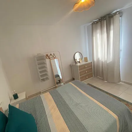 1 Bedroom For 2 People *